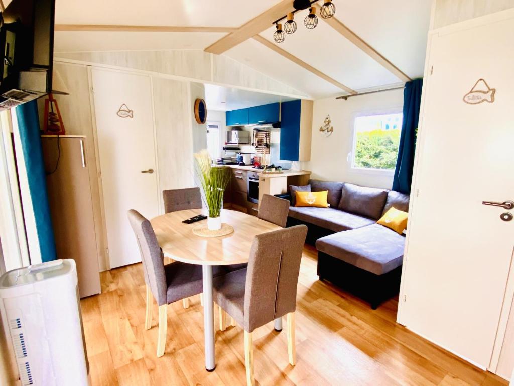 Évasion océanique : Mobil-home dans un camping 4* à 50m de l'océan photo 2