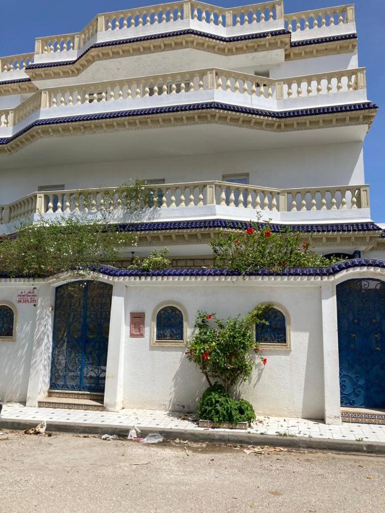 Grand appartement à 5minutes de la plage photo 4