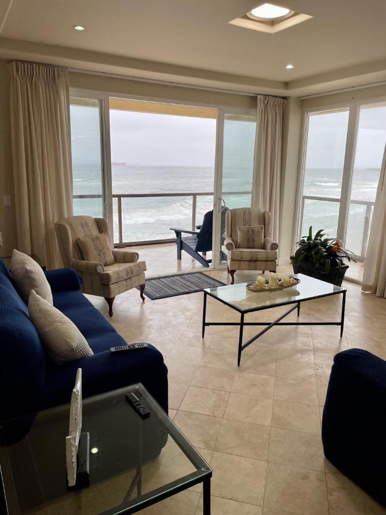Amazing Ocean Front Condo photo 2