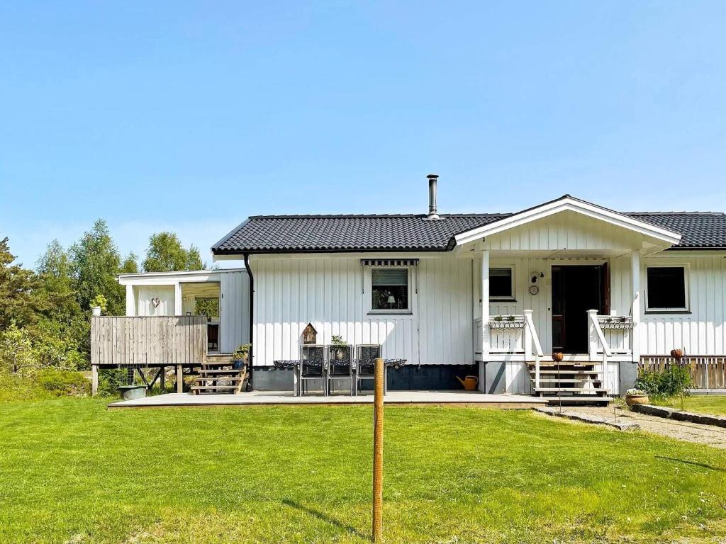Holiday home UDDEVALLA XXXVIII photo 1