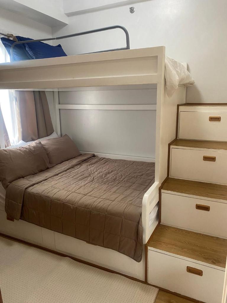 Twenty-Nine Cats - SMDC Cheer Residences Marilao Room Type - One-Bedroom Apartment