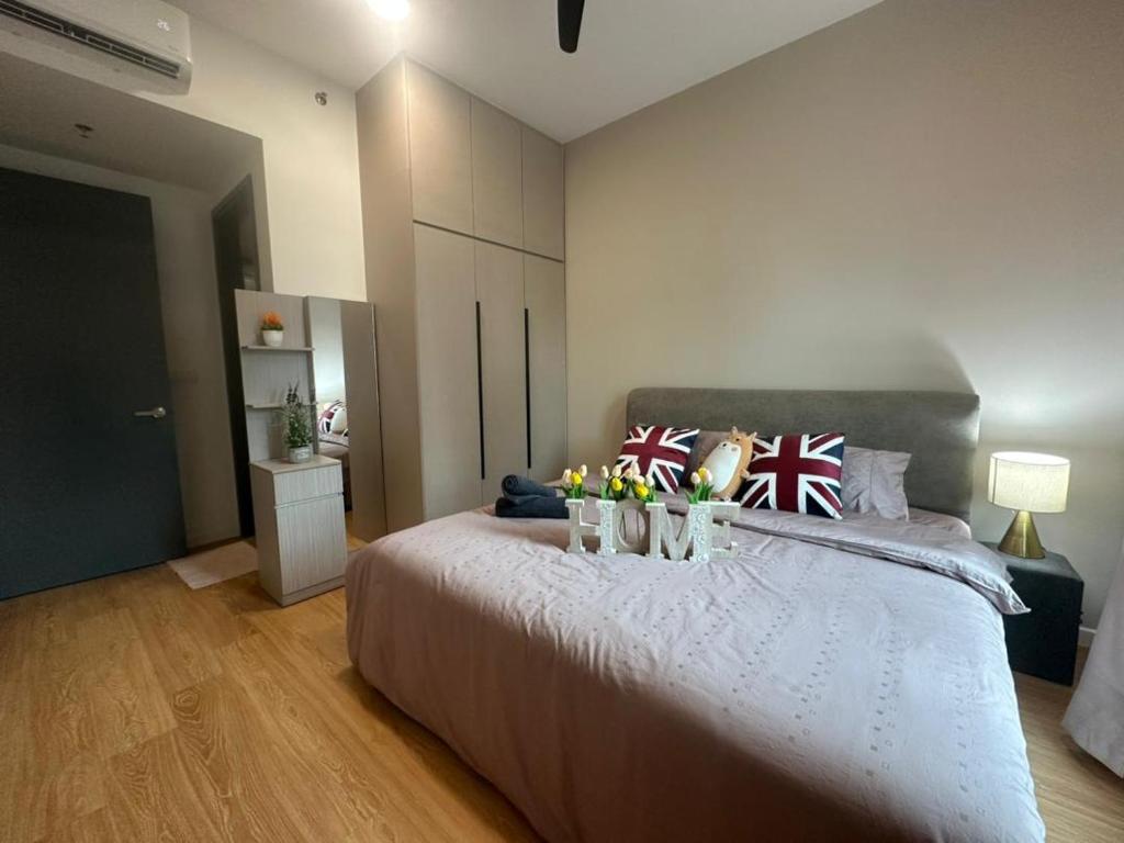 Inspirasi Mont Kiara 3 Rooms Balcony Free WIFI & Carpark By The Homez photo 2