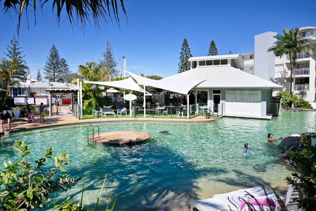 Beachfront Choices - Beach, Lagoon, Spa ZE1