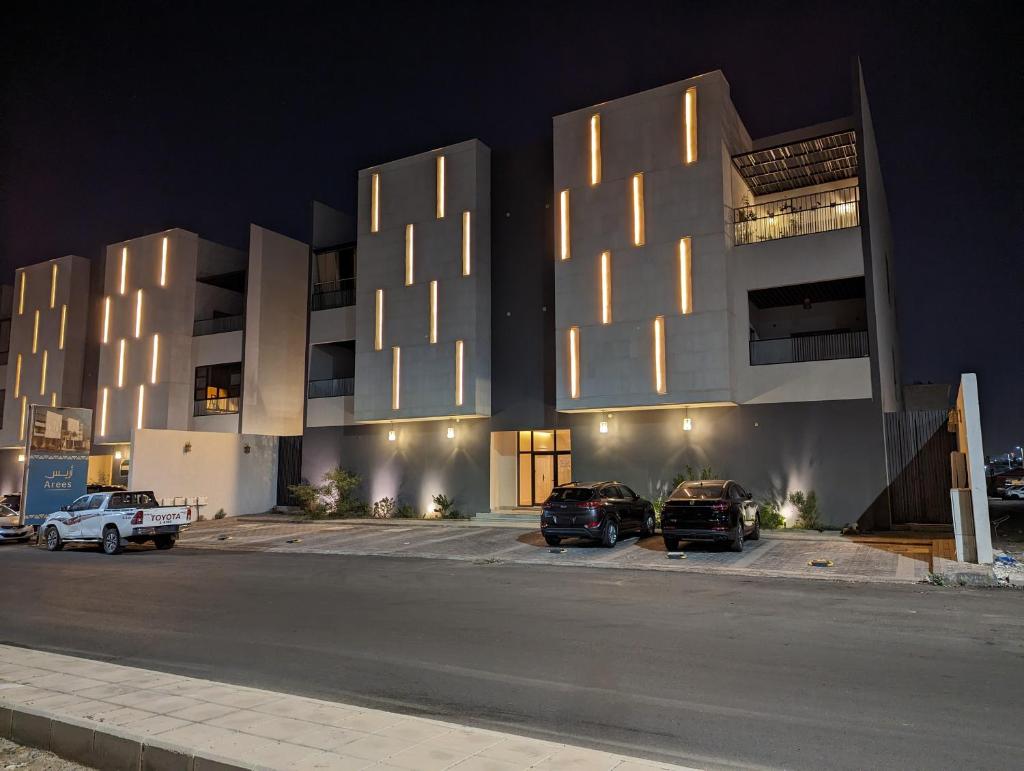 Ain Arees photo 1