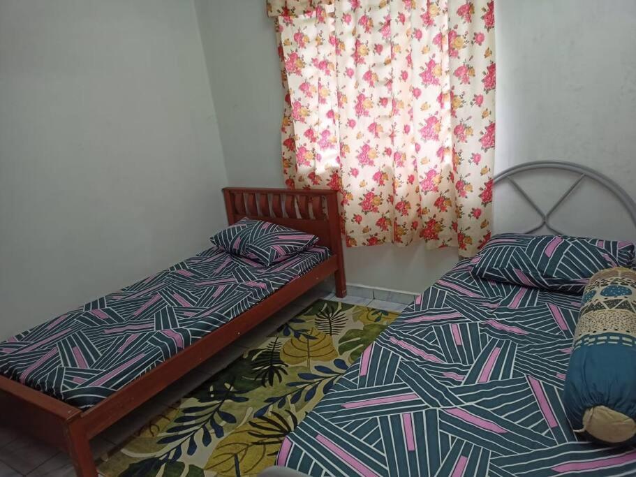 Homestay Tokwan Besar & Selesa! photo 1