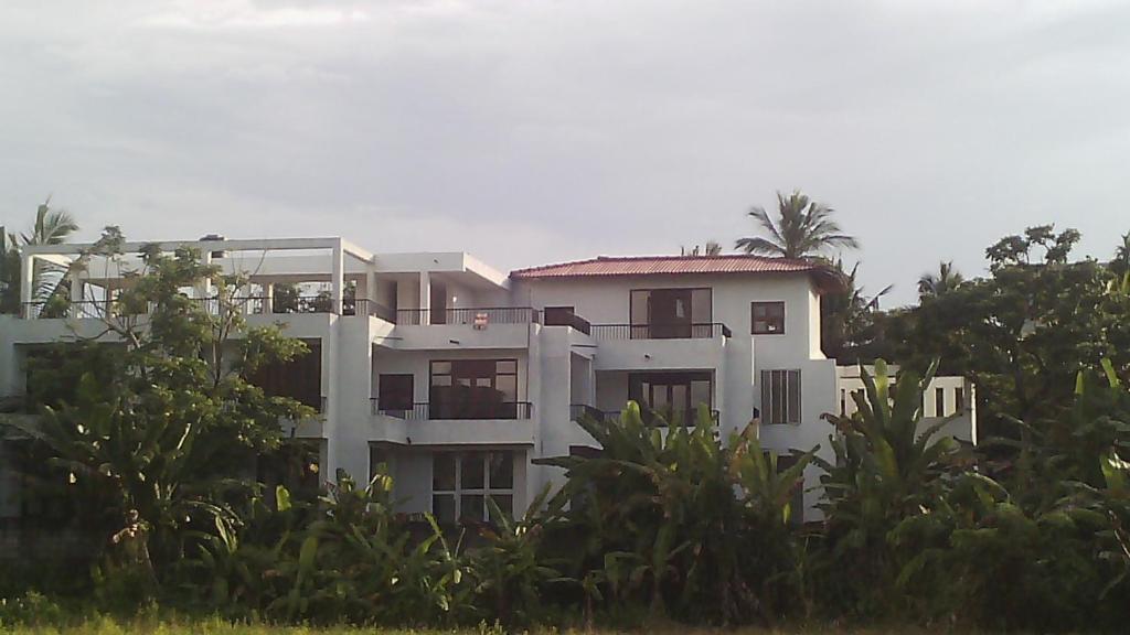 Ameesha Lodge Apartment photo 4