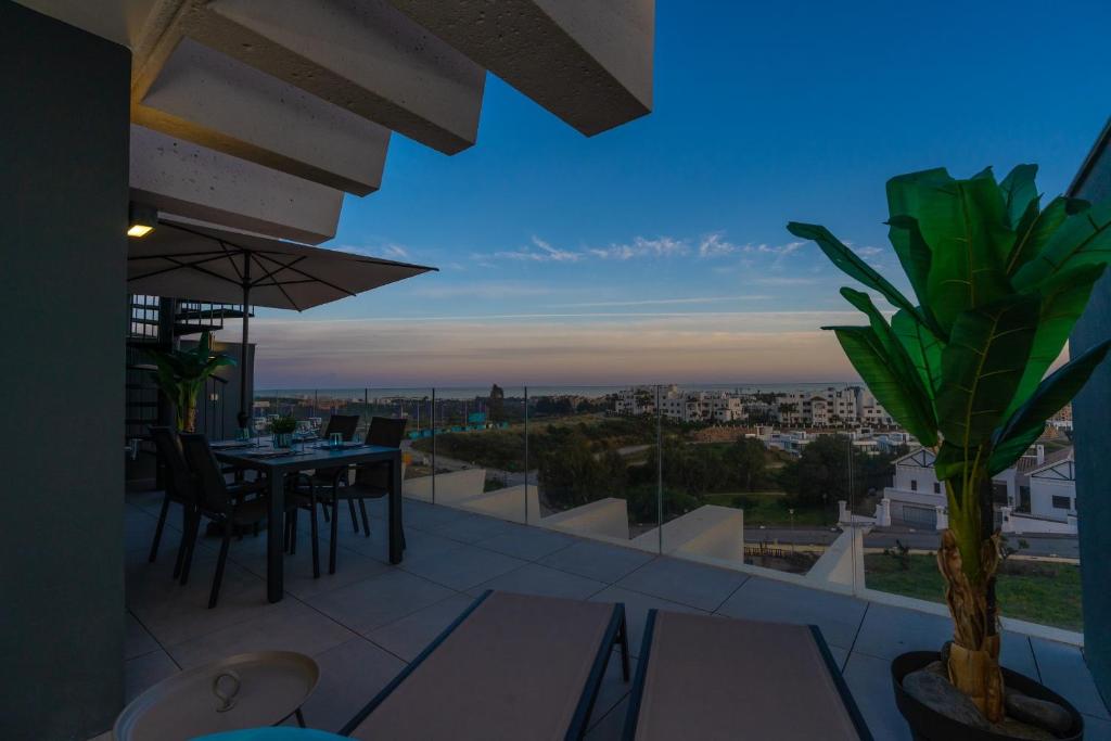 Oasis 325 New Luxury Penthouse with amazing sea view and private jacuzzi photo 4