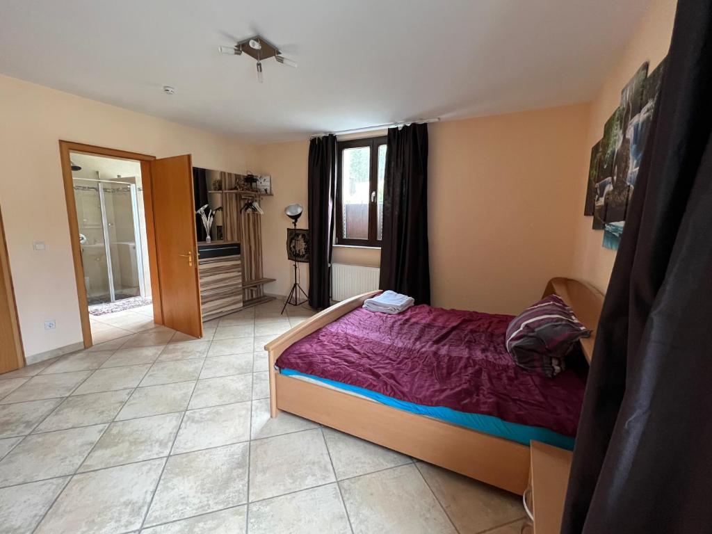 Gemütliche 2-Zimmer-Privat-Unterkunft mit Kamin in EFH photo 1