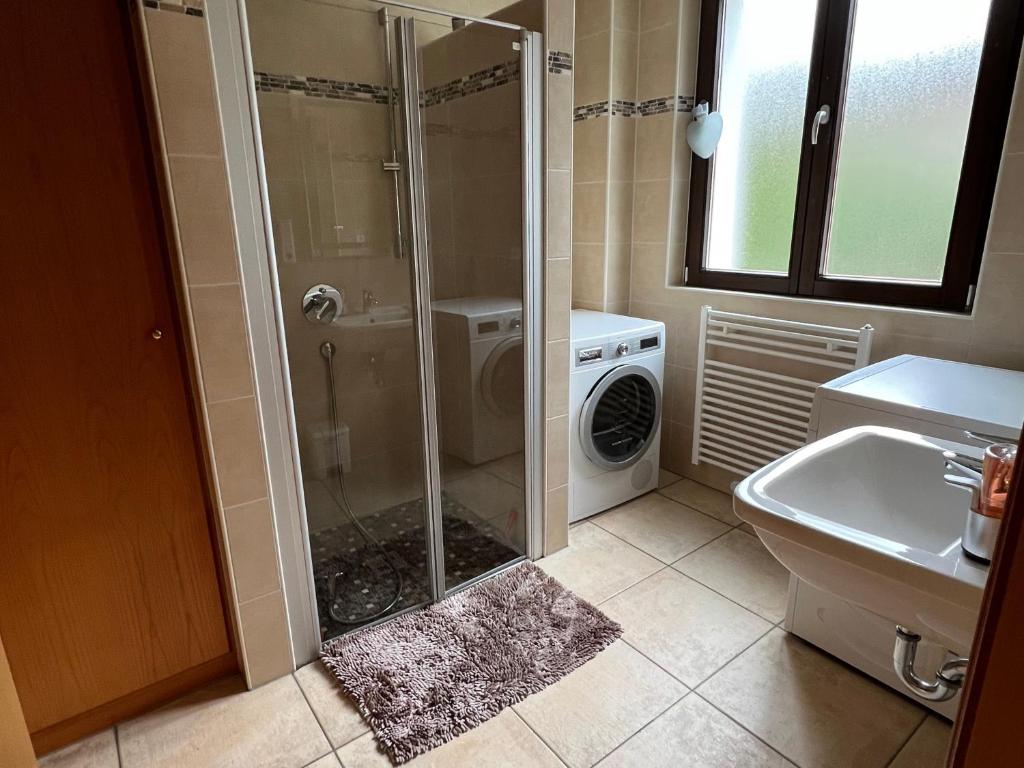 Gemütliche 2-Zimmer-Privat-Unterkunft mit Kamin in EFH photo 4