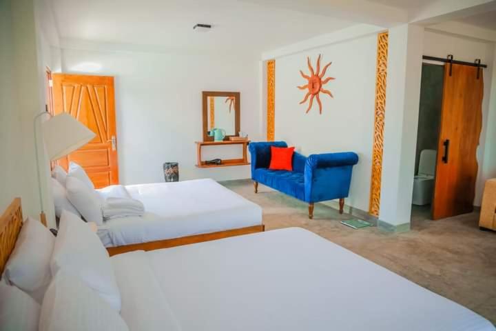 Queenmary cottages photo 2