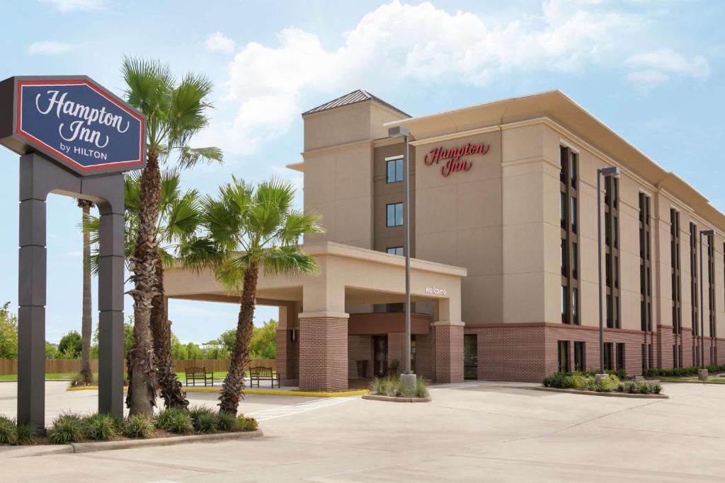 Hampton Inn Houston Hobby Airport image