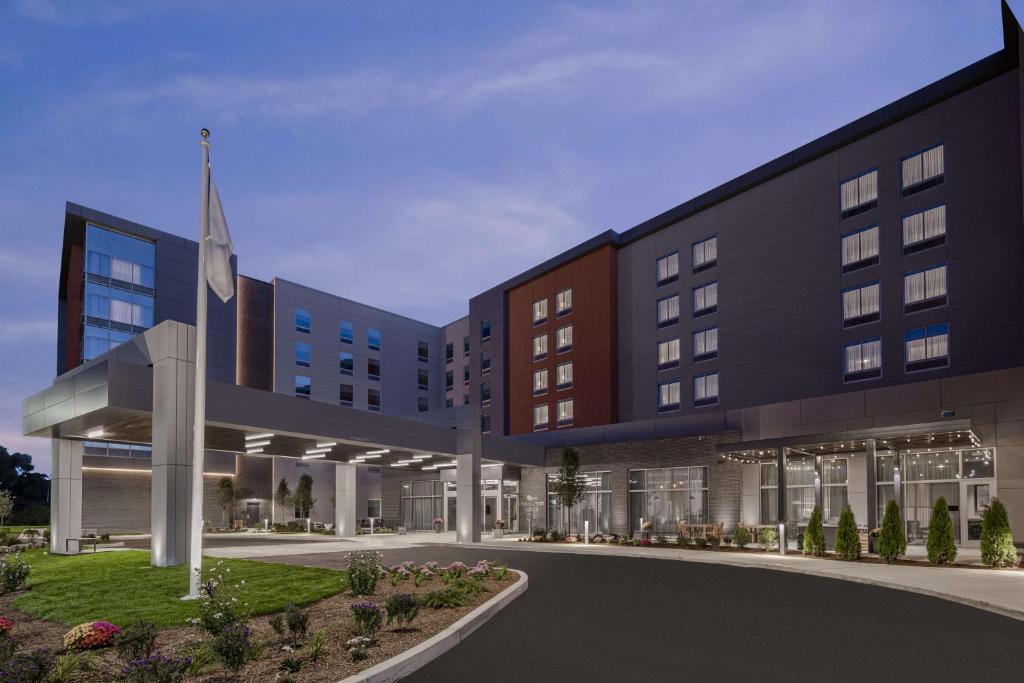 Homewood Suites by Hilton Boston Woburn photo 1
