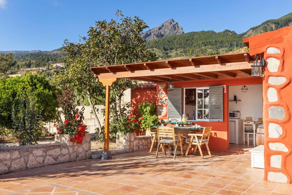 Mountain Getaway for Hikers 2
