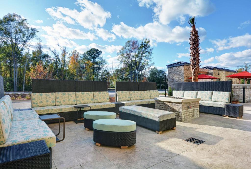 Home2 Suites By Hilton Charleston Daniel Island, Sc photo 1