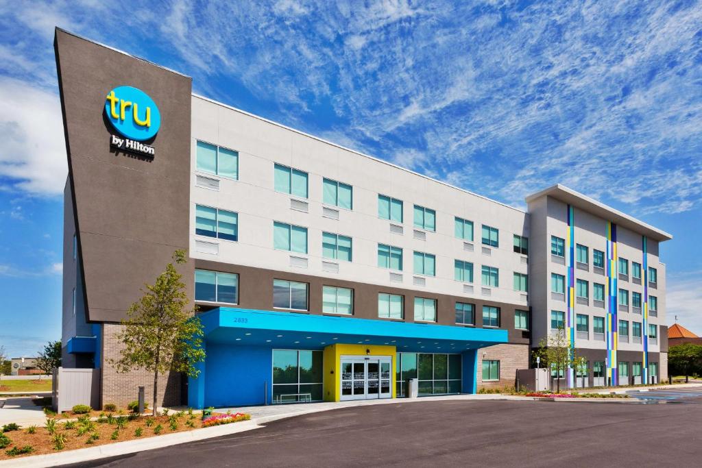 Tru By Hilton Prattville image