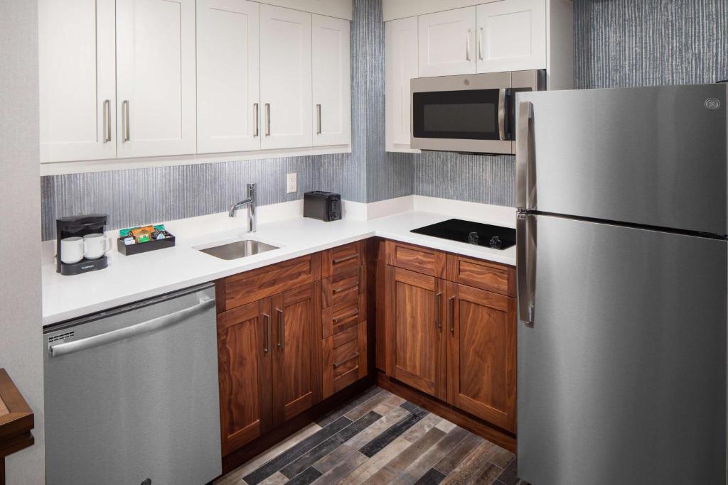 Homewood Suites by Hilton Boston Seaport District photo 2