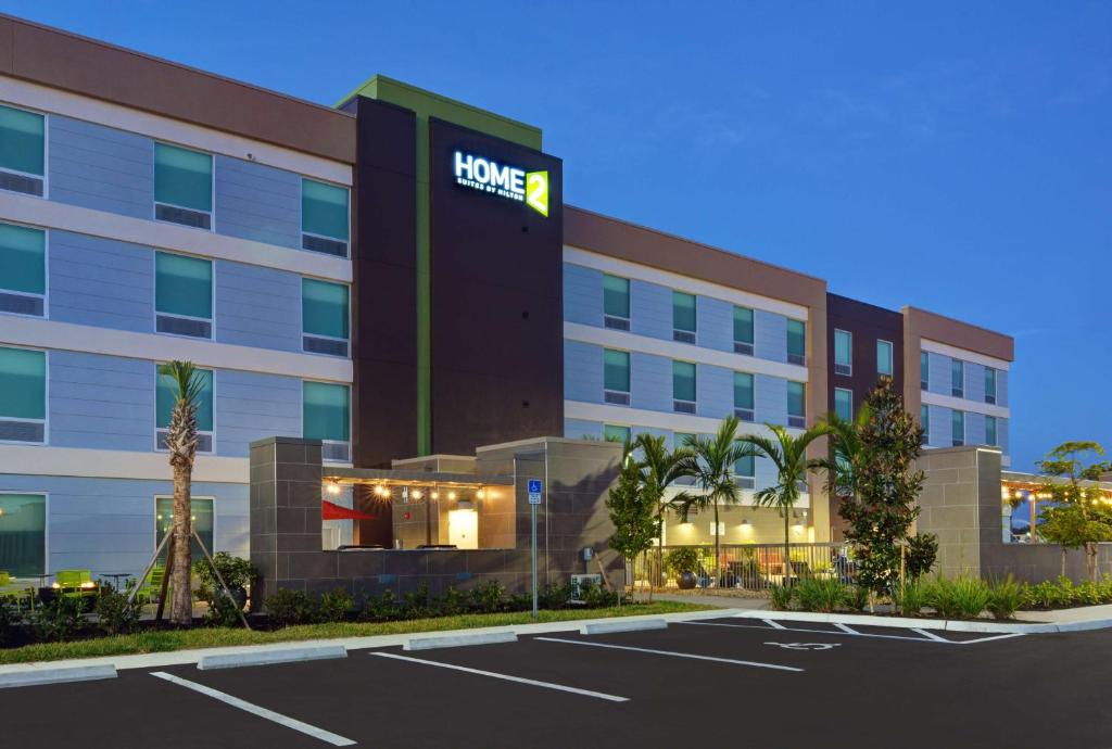 Home2 Suites by Hilton Fort Myers Colonial Blvd photo 1