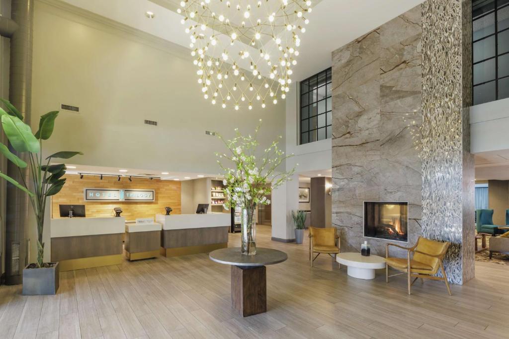 Hotel Trilogy Albany Airport, Tapestry Collection by Hilton image