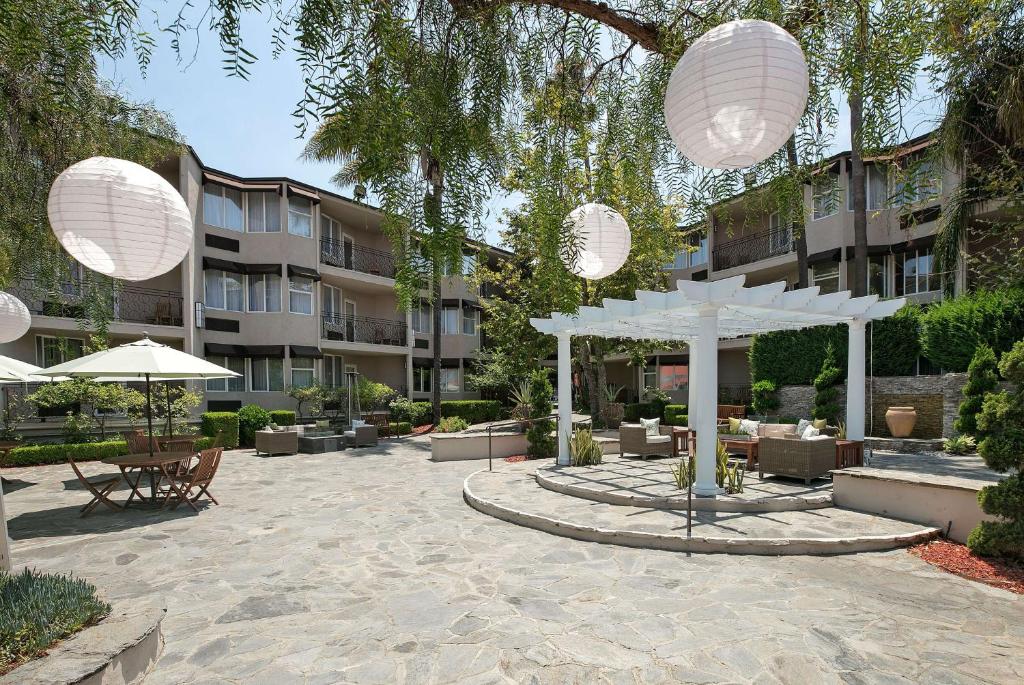 Belamar Hotel Manhattan Beach, Tapestry Collection by Hilton image