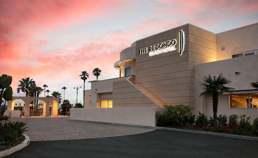 Redondo Beach Hotel, Tapestry Collection by Hilton image