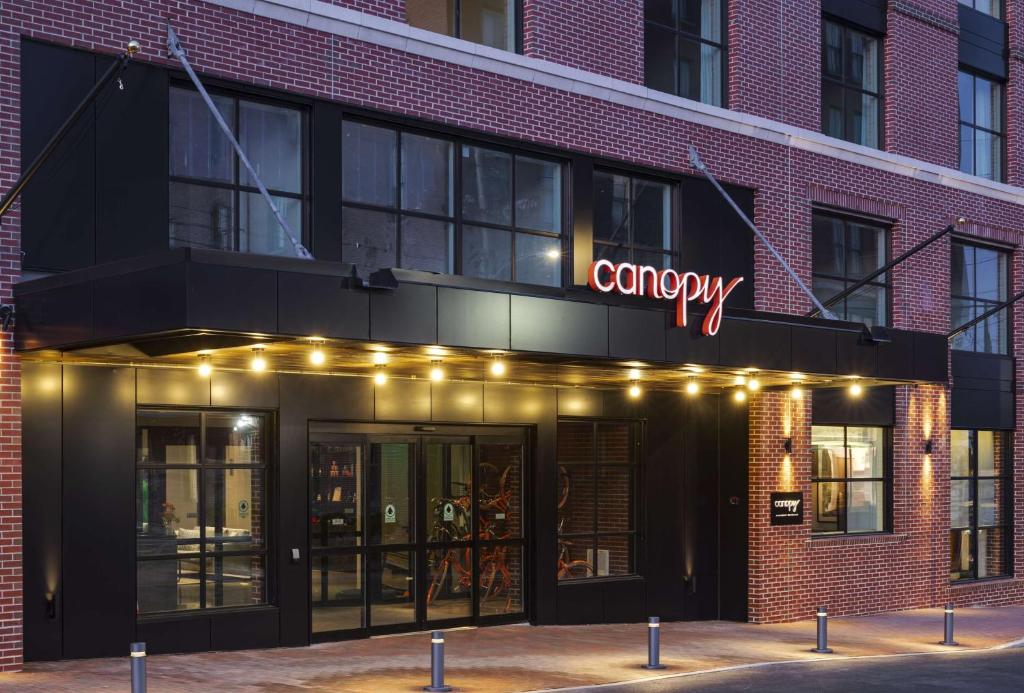 Canopy by Hilton Portland Waterfront image