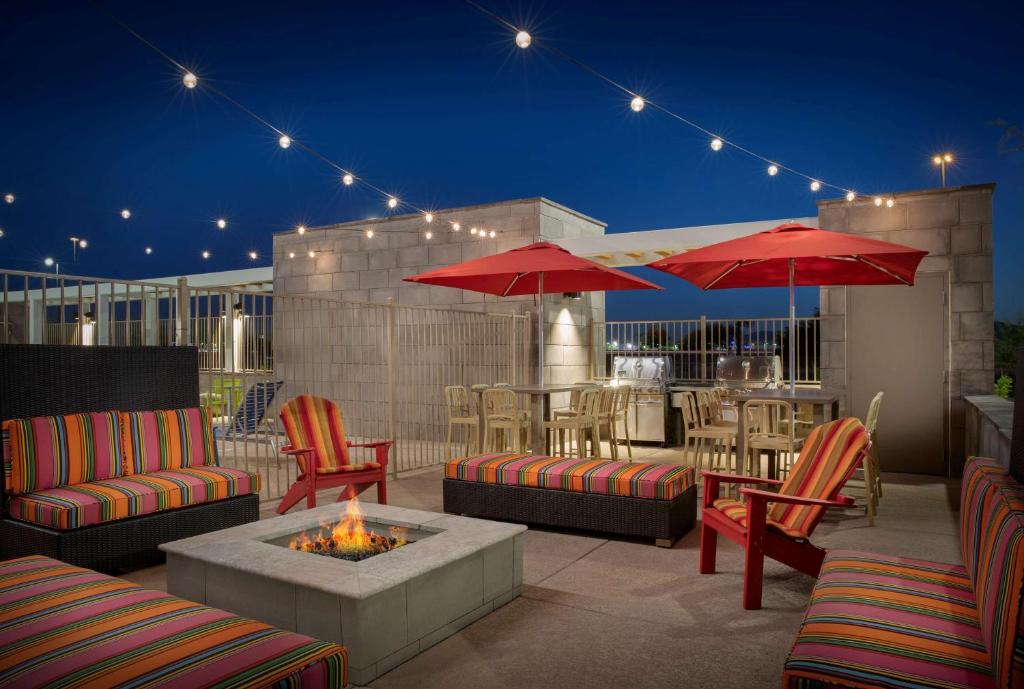Home2 Suites by Hilton Phoenix Avondale image