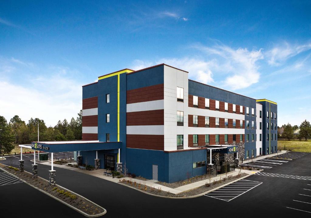 Home2 Suites by Hilton Bend image