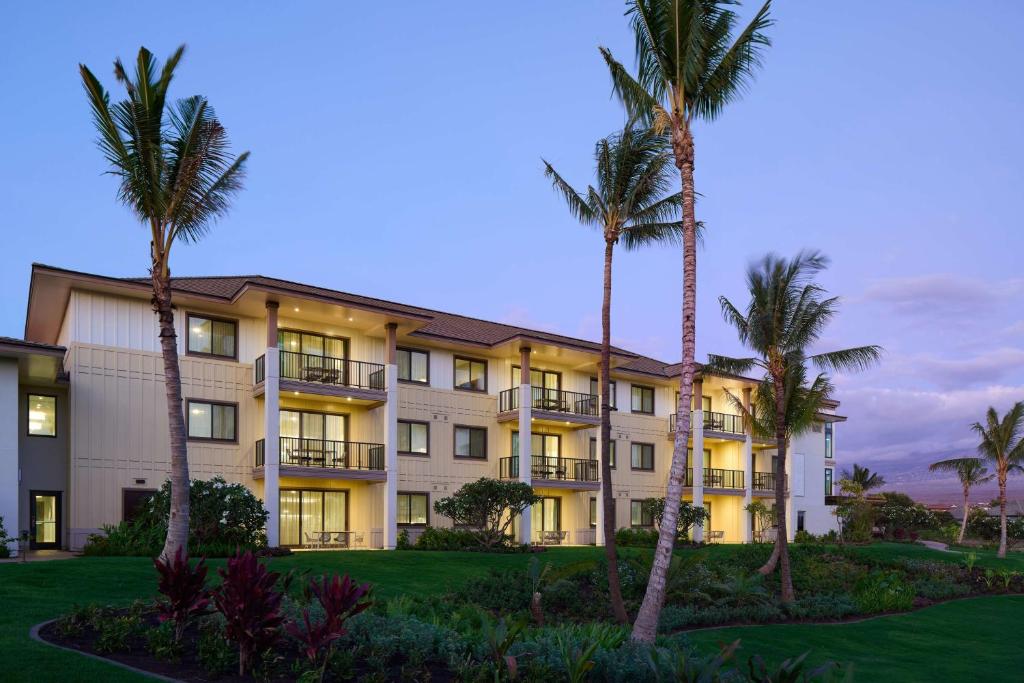 Hilton Grand Vacations Club Maui Bay Villas image