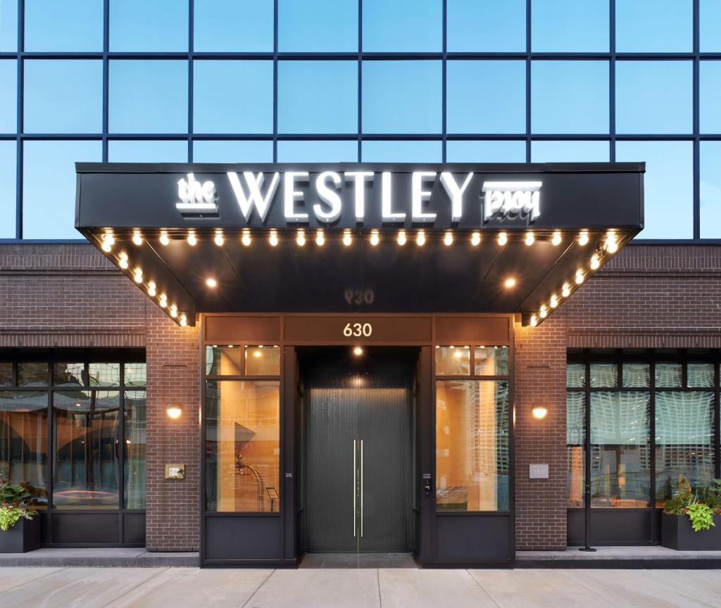 The Westley Calgary Downtown, Tapestry Collection By Hilton photo 1