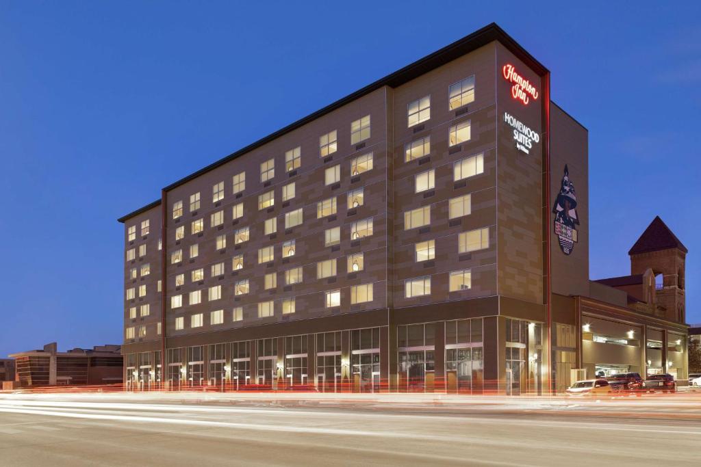 Hampton Inn Indianapolis Downtown IUPUI image