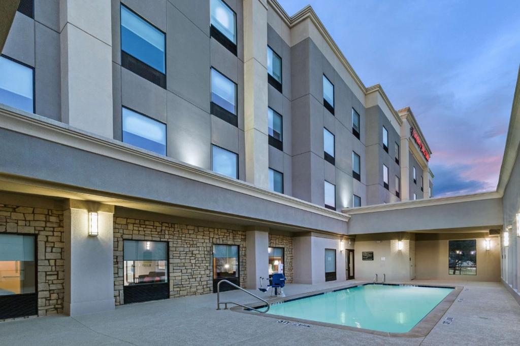 Hampton Inn & Suites Dallas I-30 Cockrell Hill, Tx photo 4