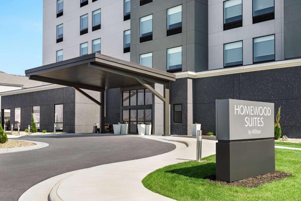 Homewood Suites by Hilton Springfield Medical District image