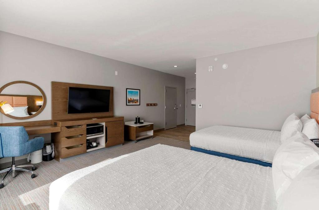 Hampton Inn Colorado Springs Northeast - Tap to explore photos