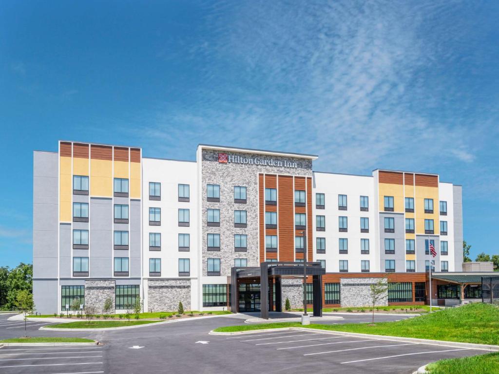 Hilton Garden Inn Jeffersonville Louisville North image