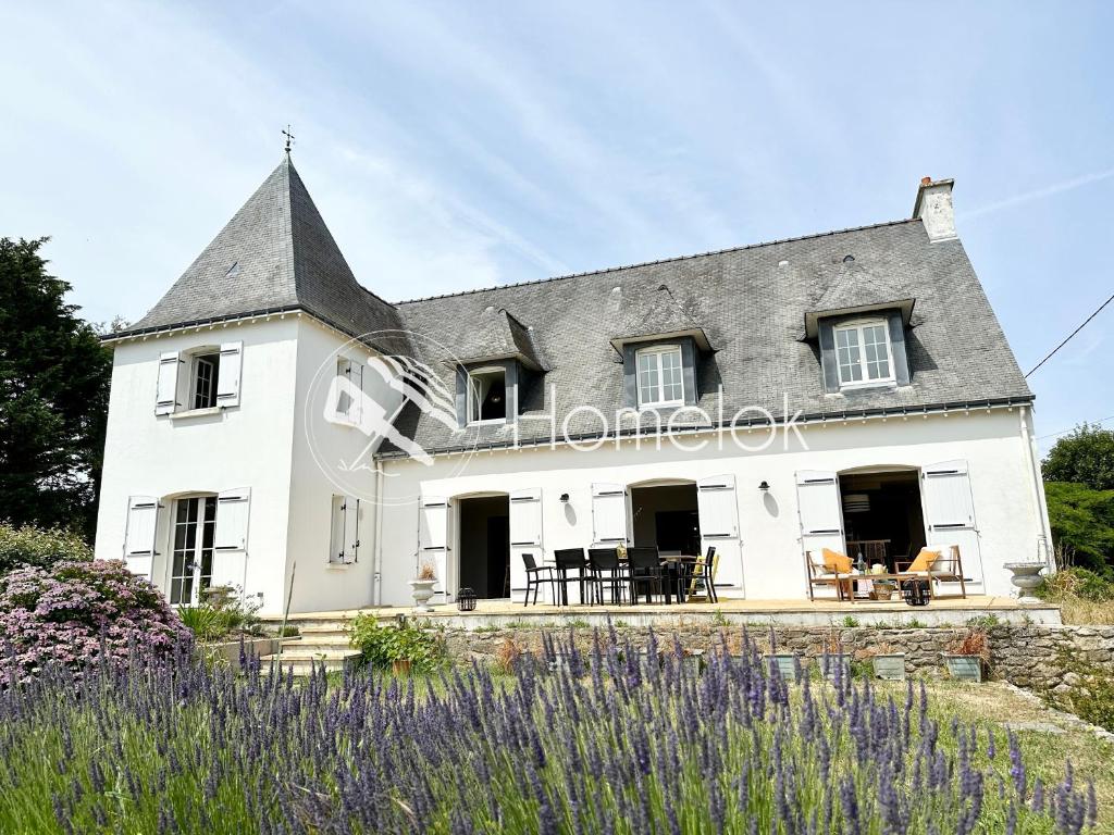 LUXURY ! Maison spacieuse de standing – Proche des plages