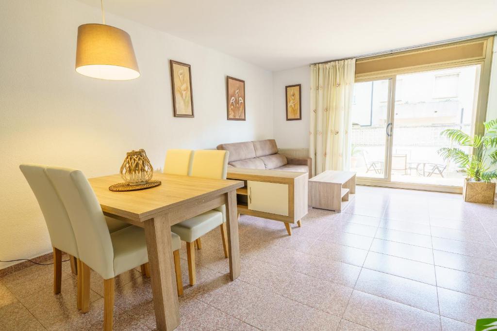 HomeHolidaysRentals Anglada - Costa Barcelona photo 4