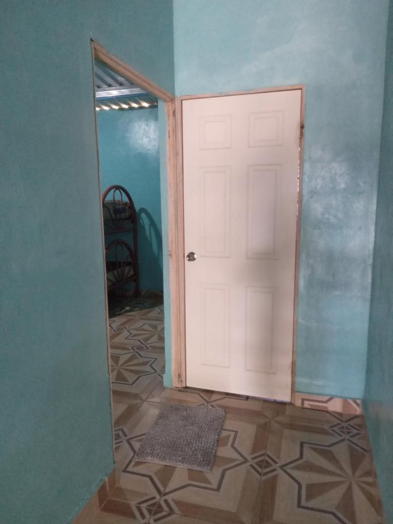 Charly's Guest House (Para viajeros) photo 2
