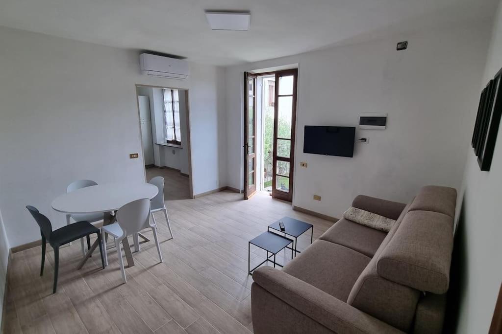 casa degli ulivi a Toscolano - House with garden near the beach cir LNI00059 photo 3