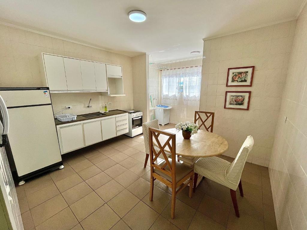 Apartamento Grande - Privado - 3 quartos com 1 suíte photo 3