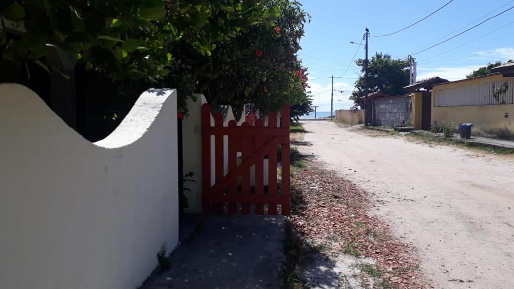 Aluga-se casa perto da orla para temporada. photo 1