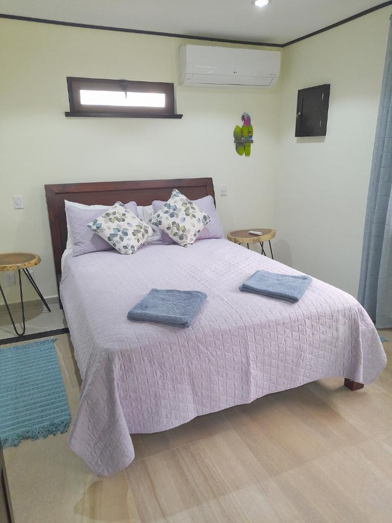 Lakeview Arenal 1 Bed Suite, Communal Pool & Gym - 2024 Traveller Awards Winner photo 2