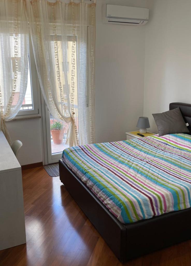 Max's Apartment photo 3