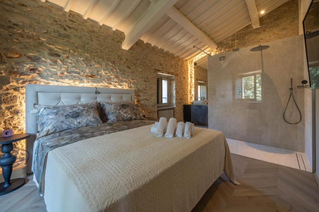 Forma Your Boutique Suite