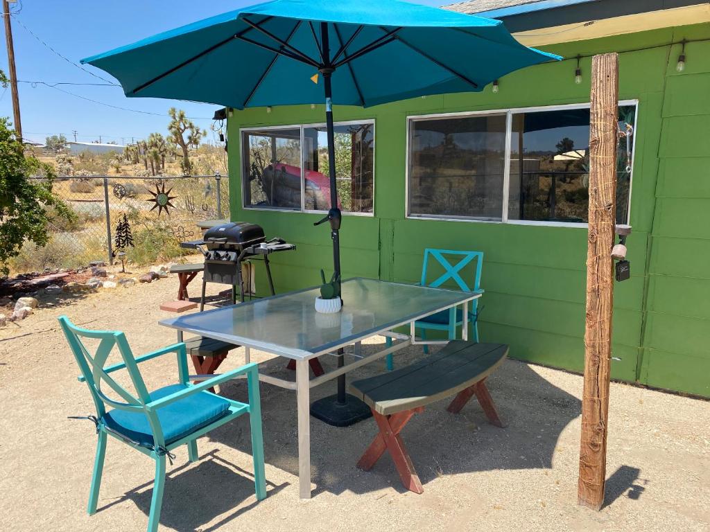 Desert Oasis - Joshua tree peaceful retreat Home photo 3