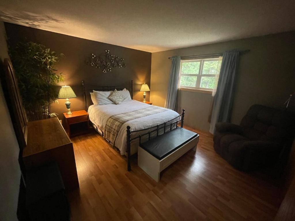 Blaeberry Valley Vacation Rentals photo 3