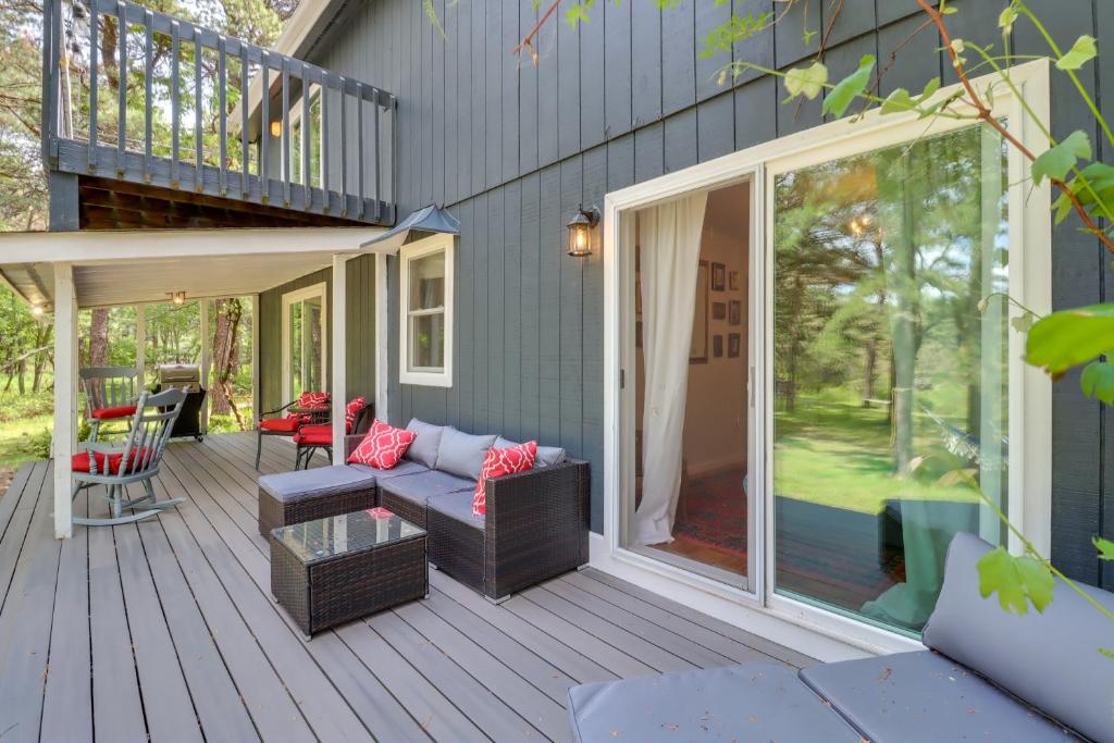 Long Pond Vacation Rental with Community Amenities! photo 1