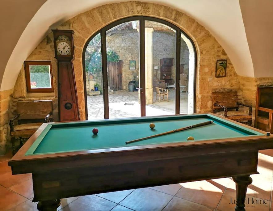 Mas en pierre de 300m2, piscine, terrasse, 4 chbre photo 1