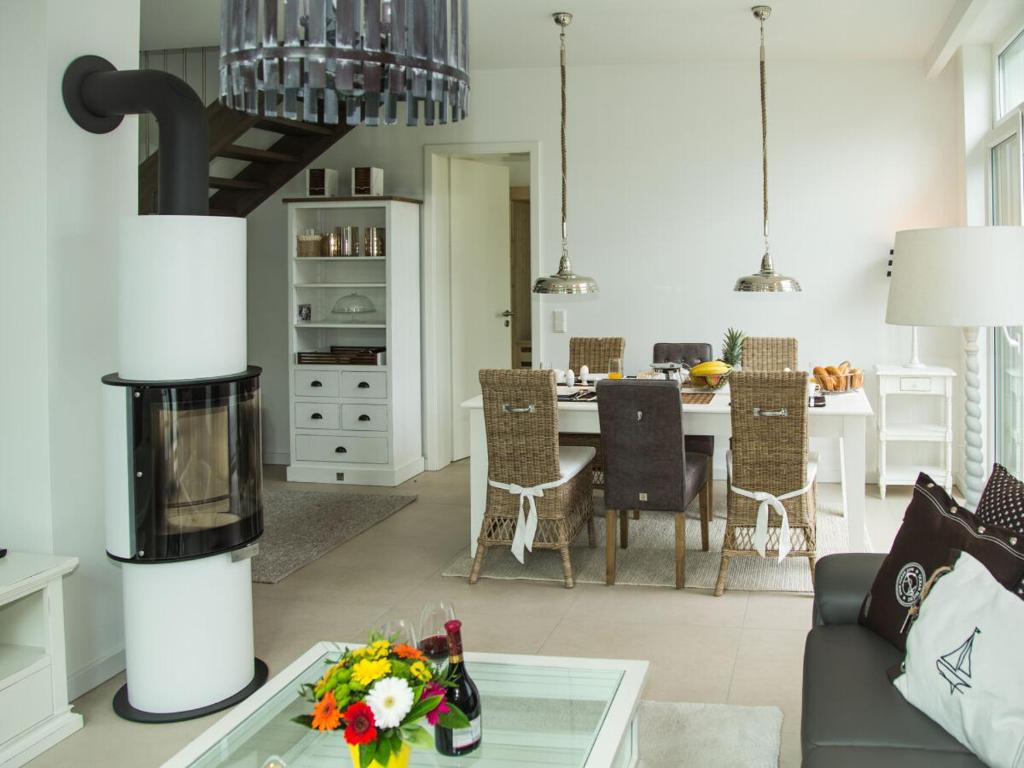 5* Strandhaus in Karlshagen photo 2