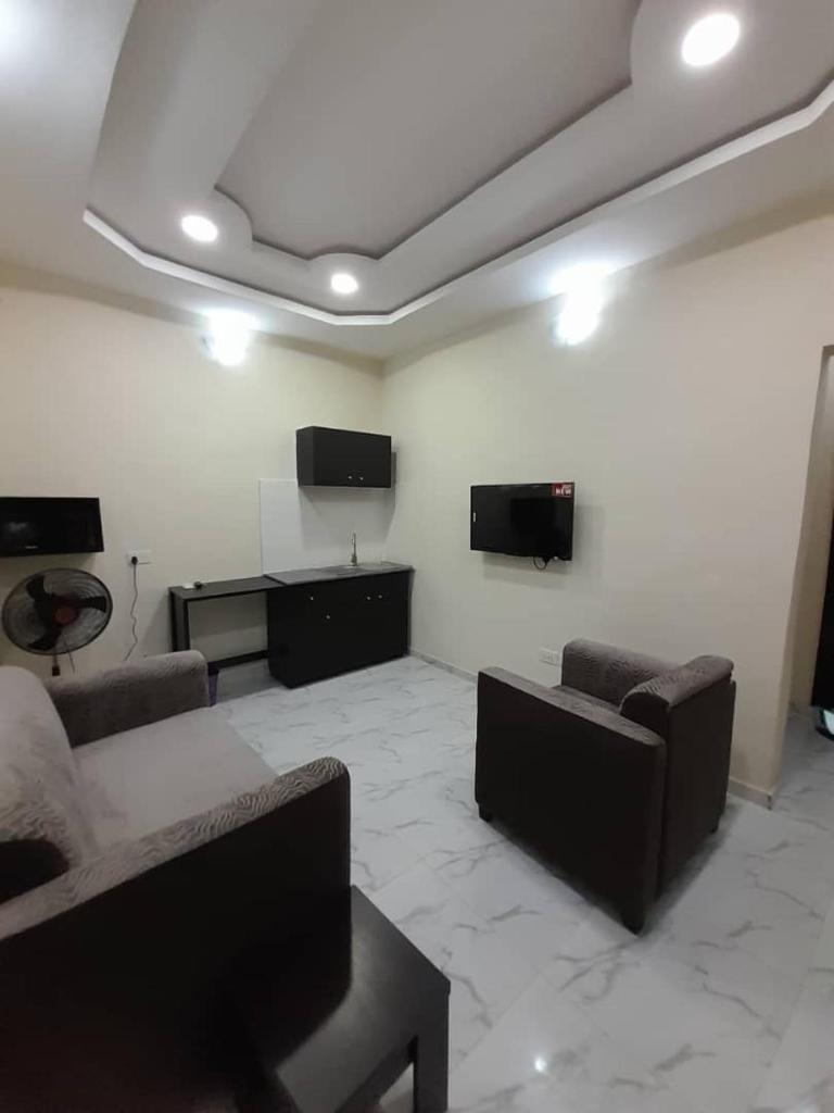 F and B serviced apartment Abeokuta photo 4