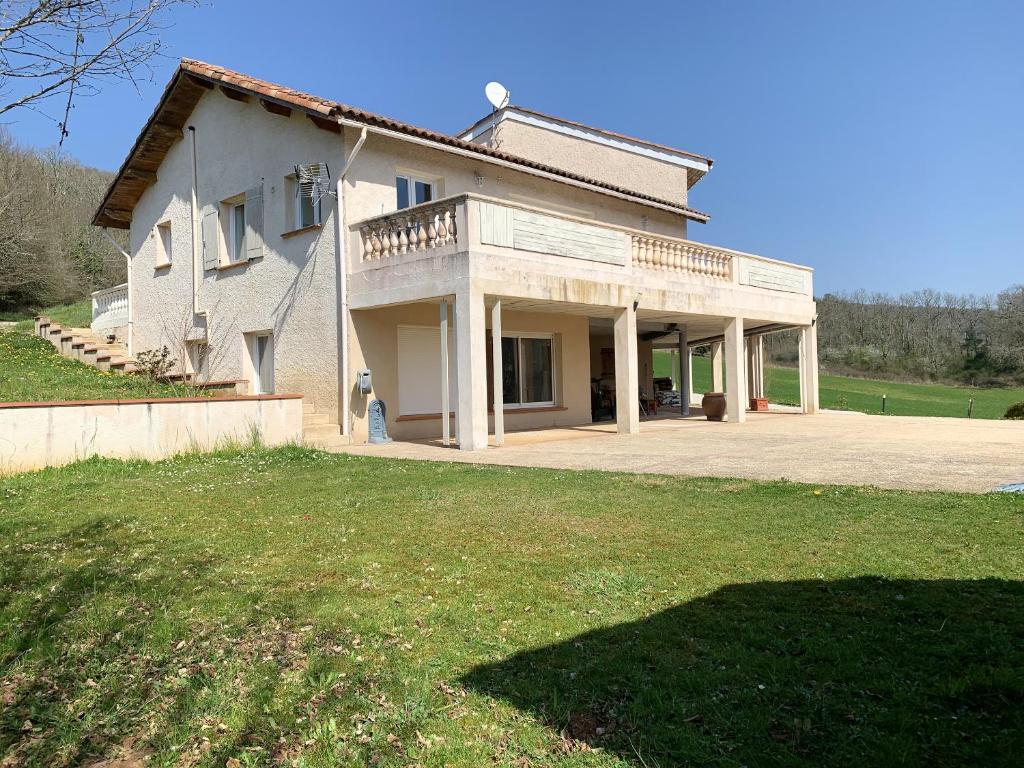 Maison de 4 chambres avec piscine partagee jardin amenage et wifi a Saint Gery photo 2